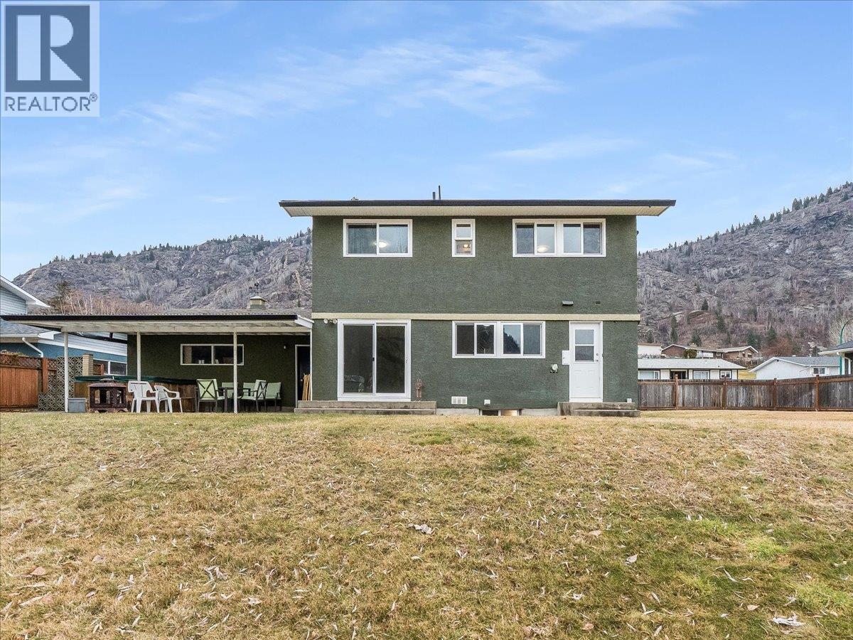 3866 CARNATION Drive, Trail