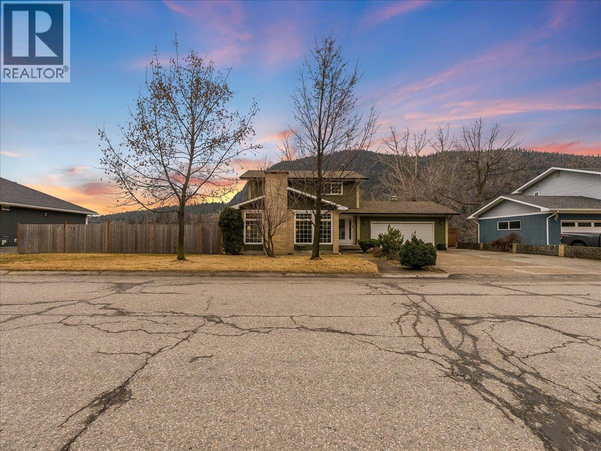 3866 CARNATION Drive, Trail