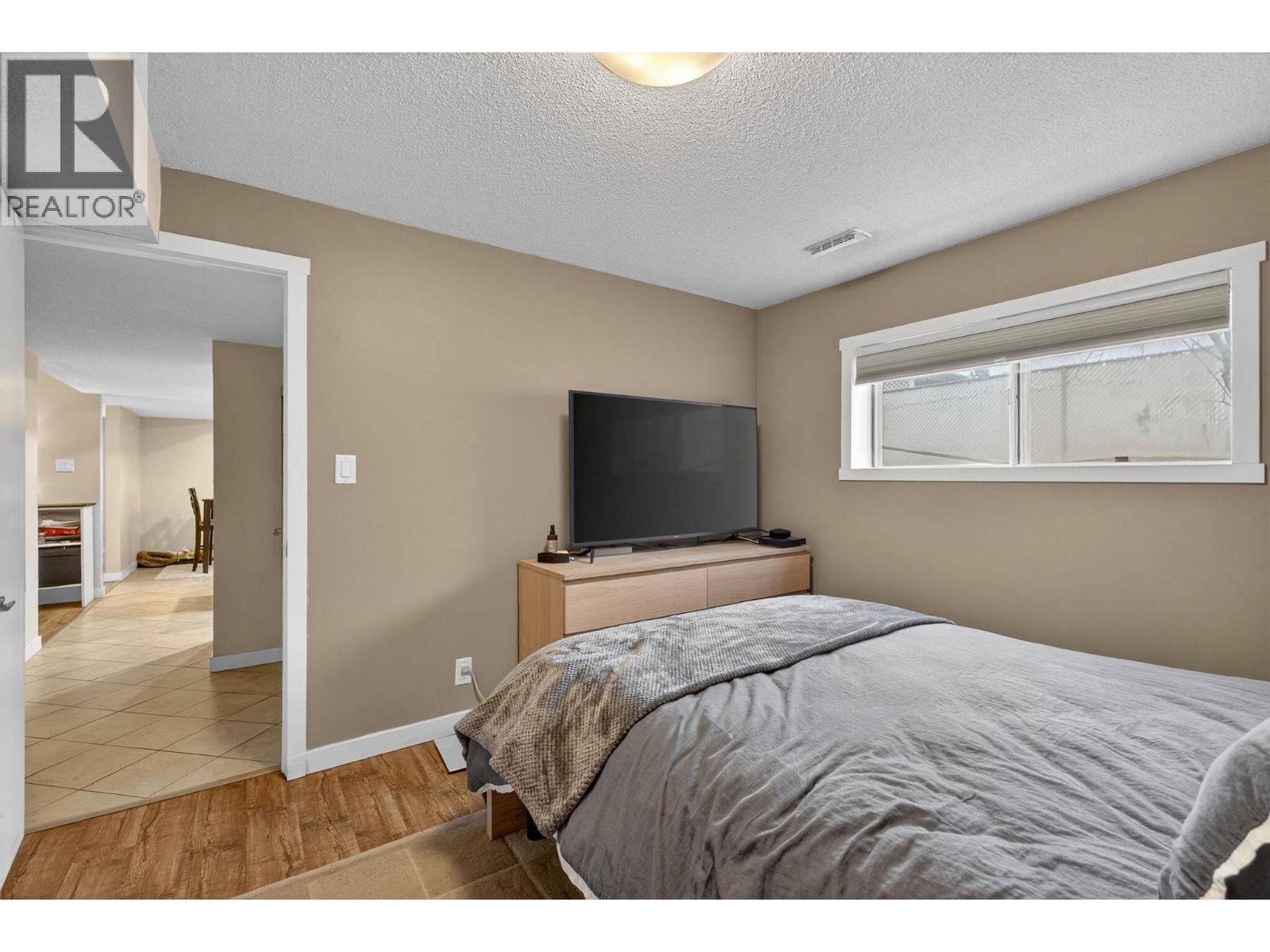  675 Lacey Road, Kelowna