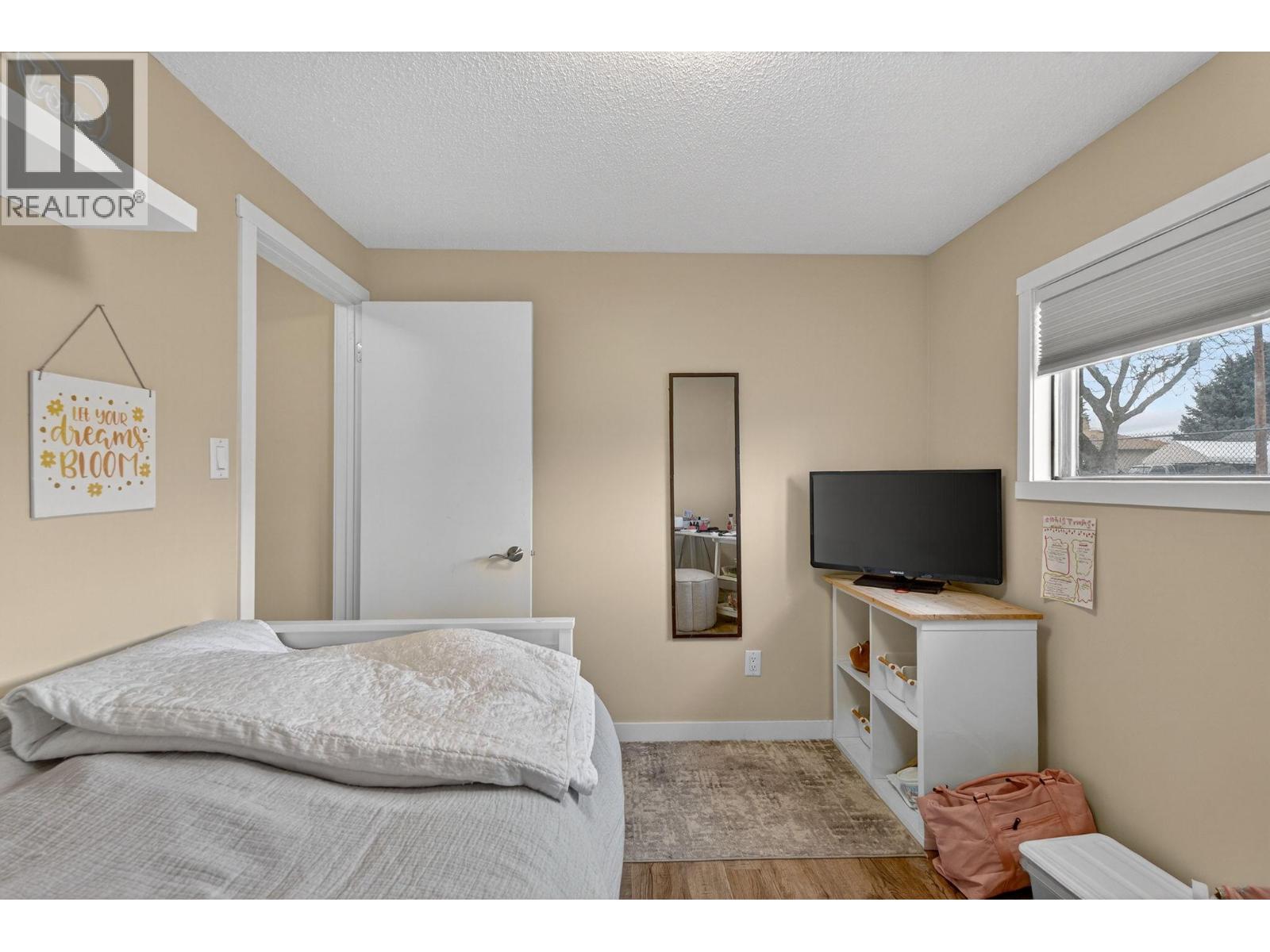  675 Lacey Road, Kelowna