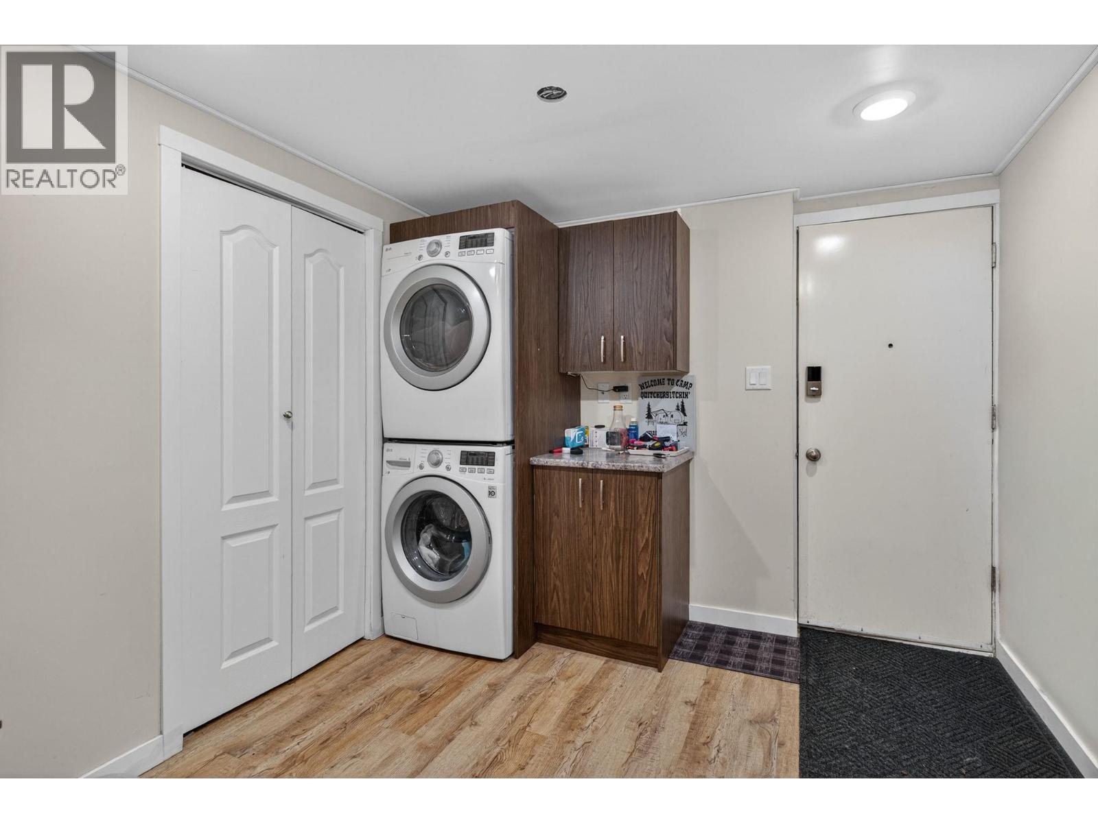  675 Lacey Road, Kelowna