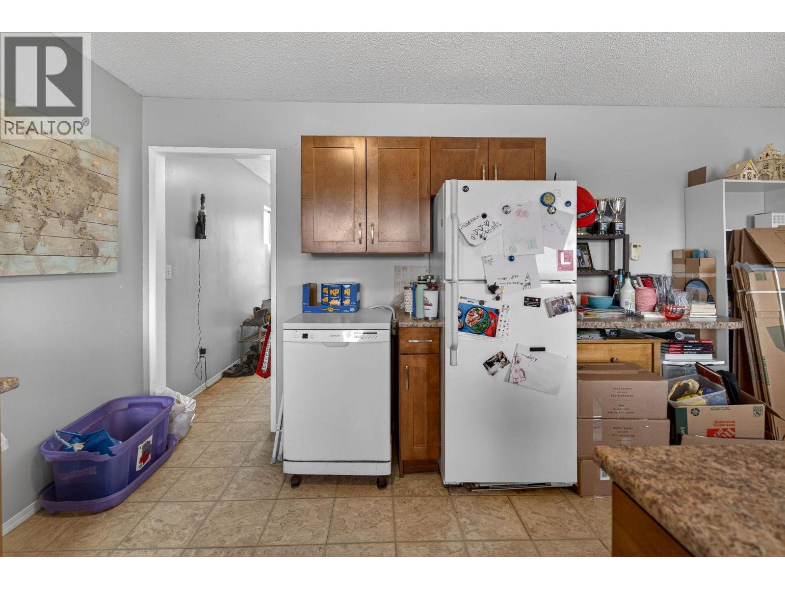  675 Lacey Road, Kelowna