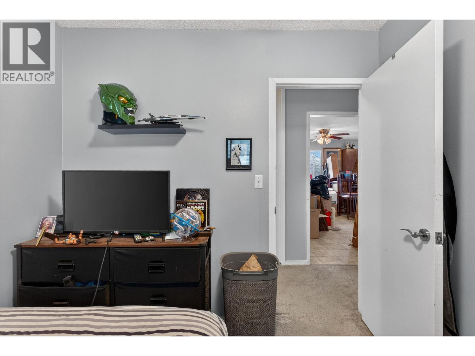  675 Lacey Road, Kelowna