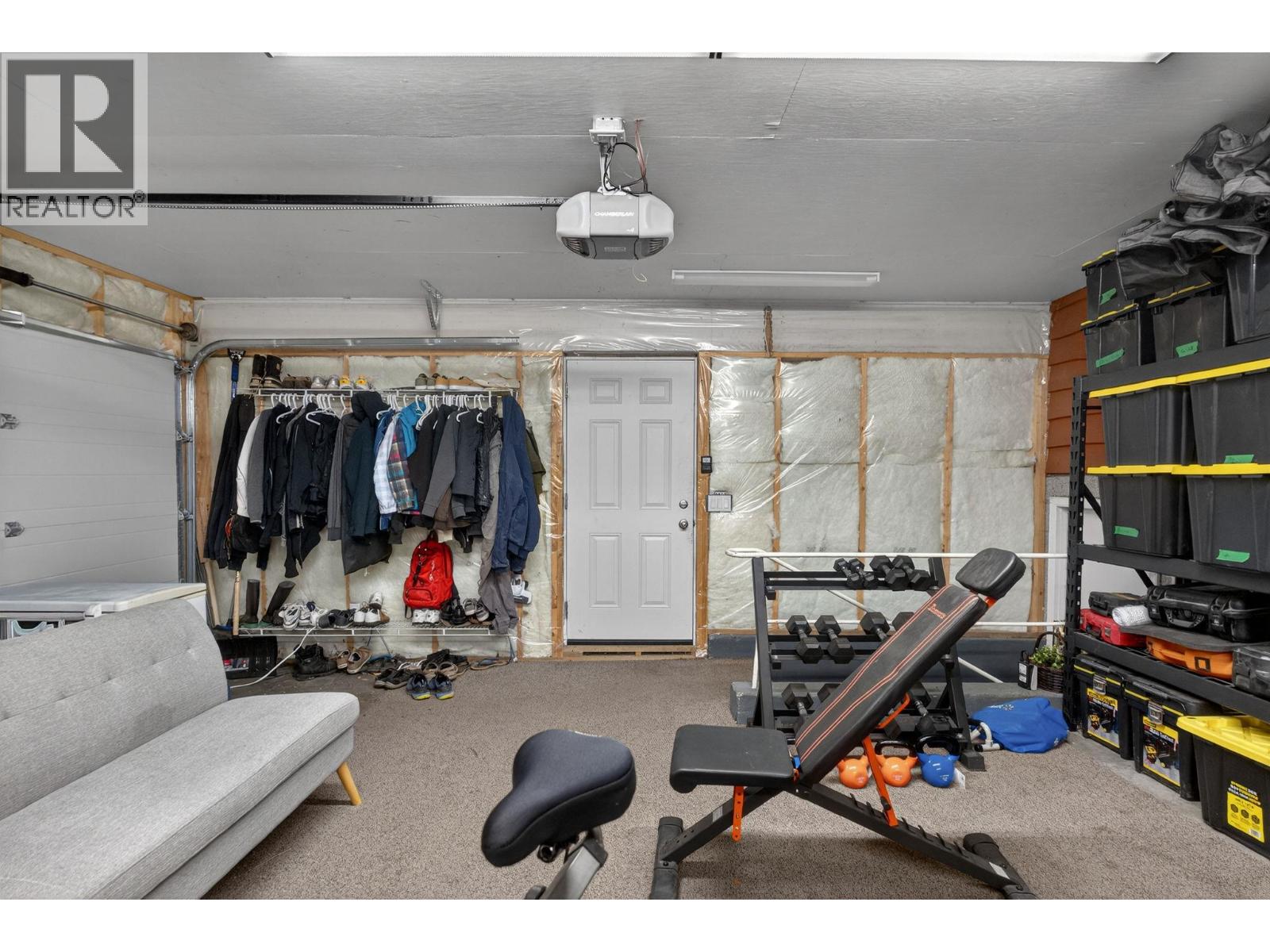  675 Lacey Road, Kelowna