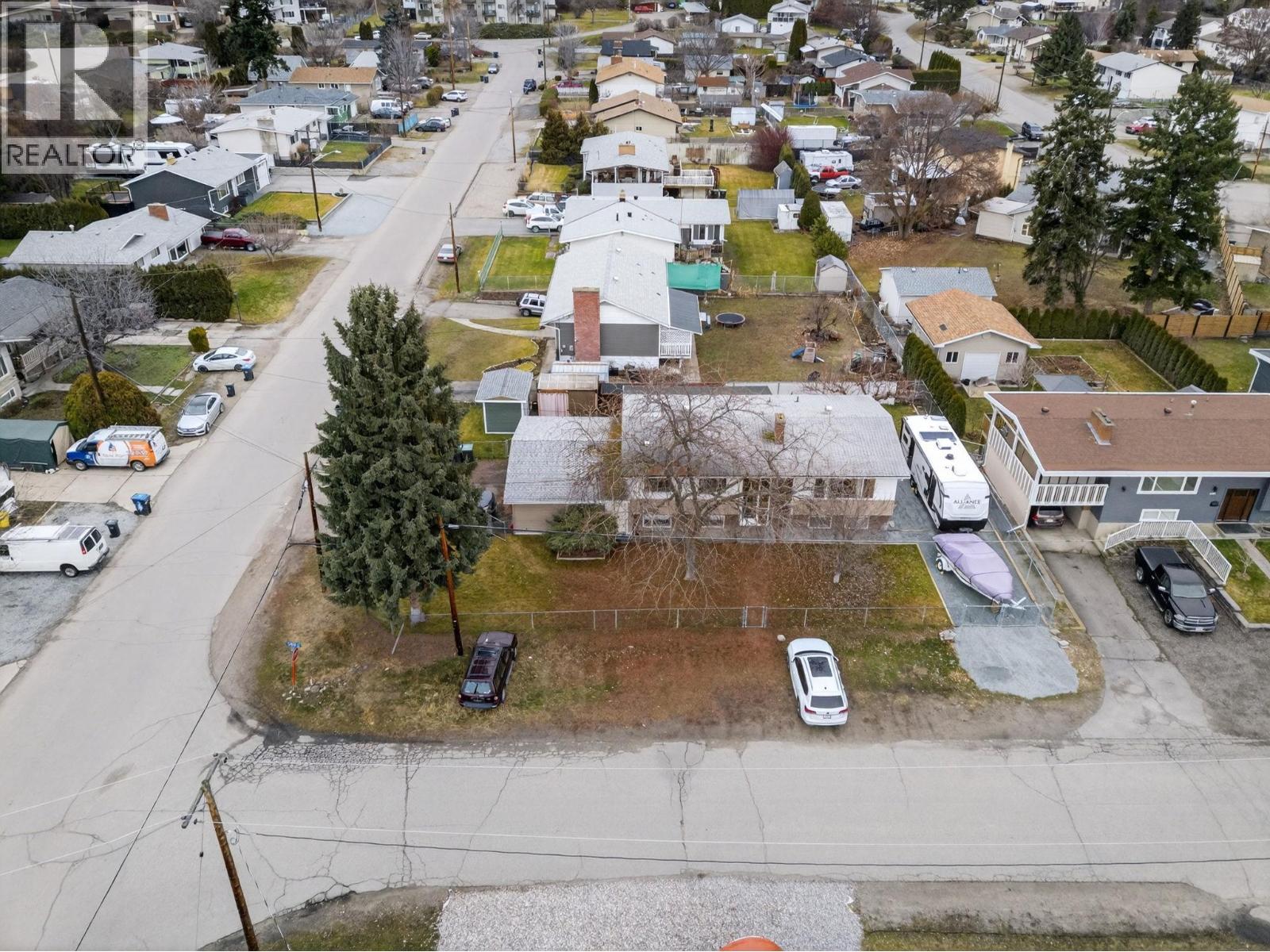  675 Lacey Road, Kelowna