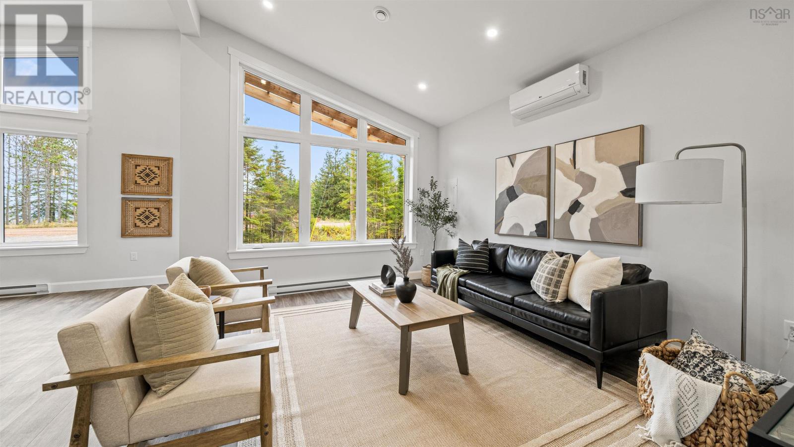 Property 27 of 44 of 72 Chisholm Road