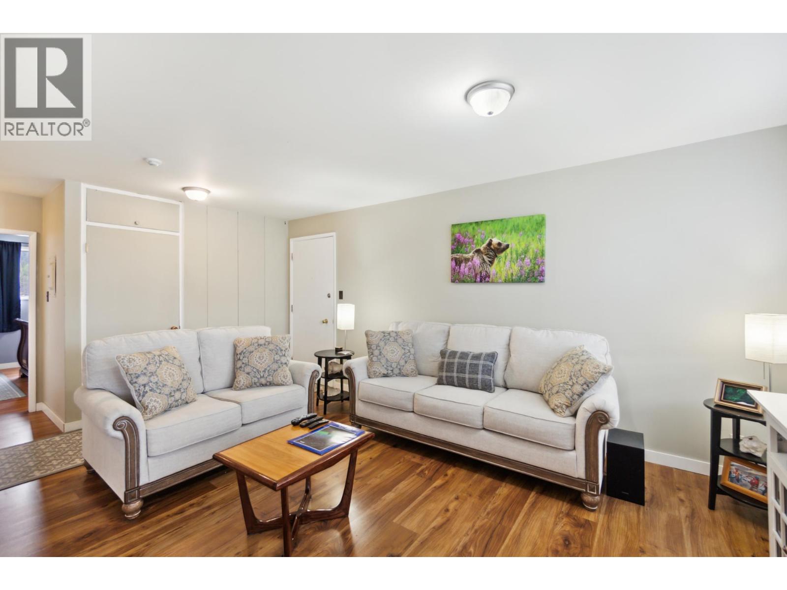  525 11TH Avenue, Castlegar