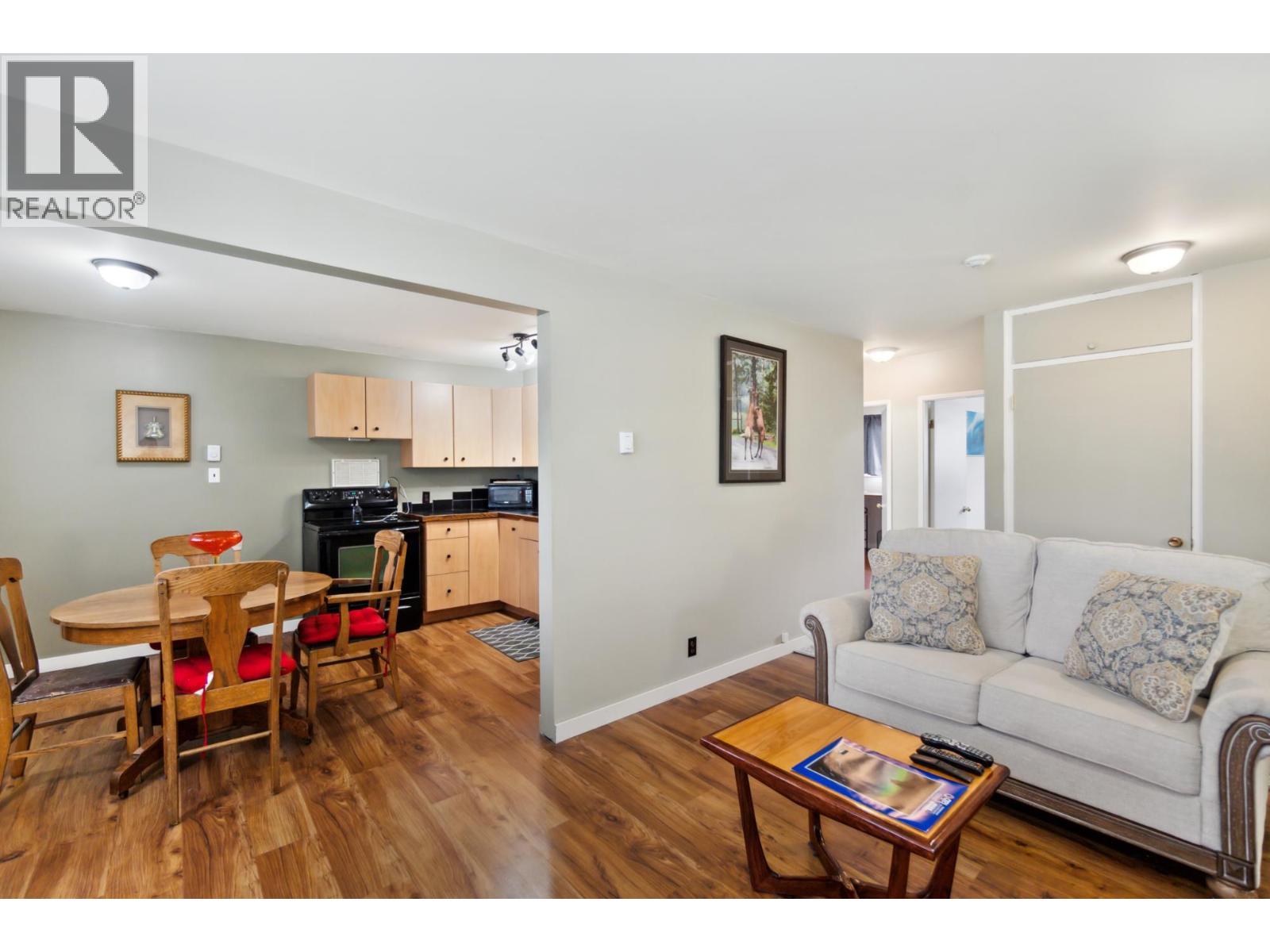  525 11TH Avenue, Castlegar