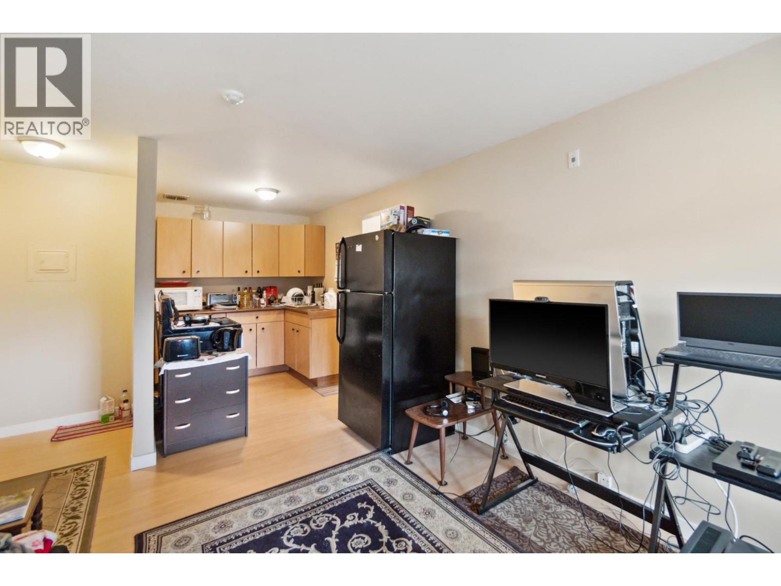  525 11TH Avenue, Castlegar