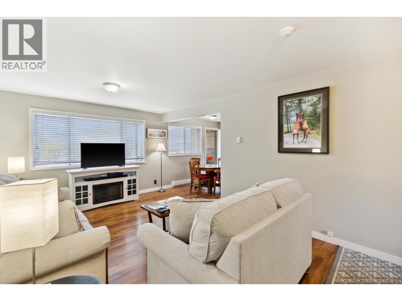  525 11TH Avenue, Castlegar