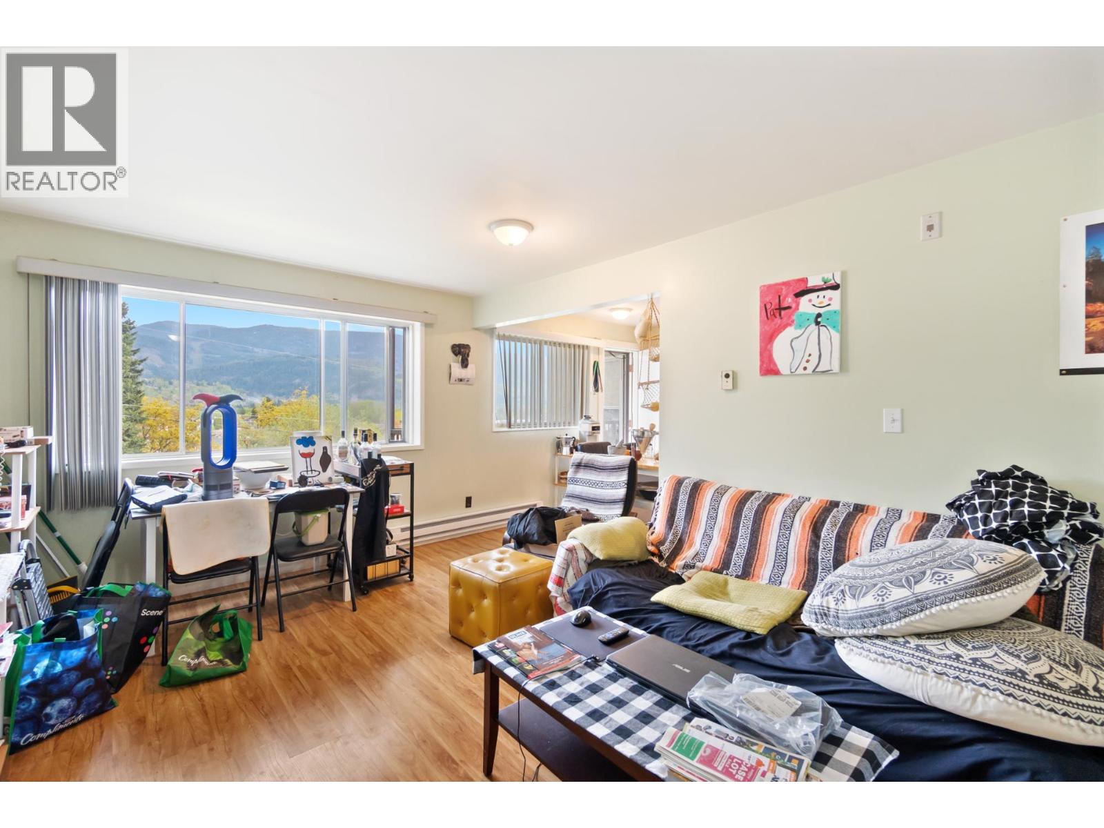  525 11TH Avenue, Castlegar