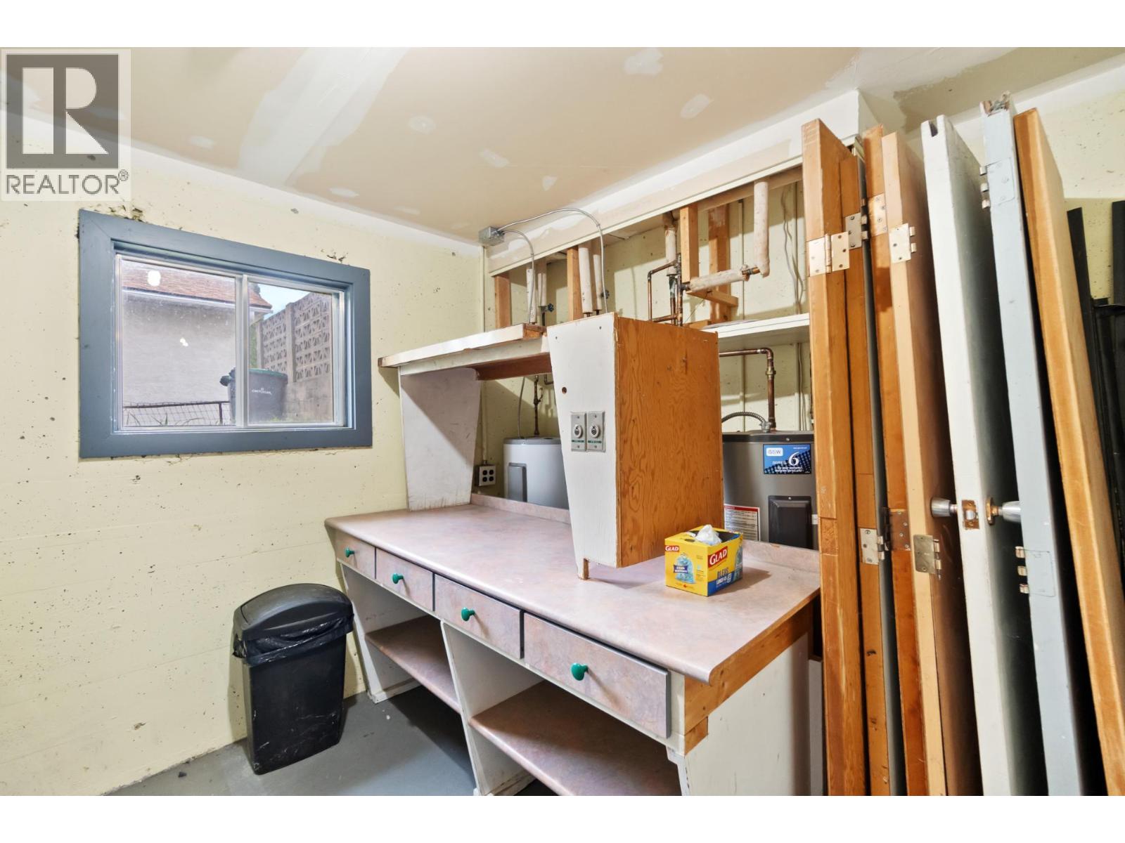  525 11TH Avenue, Castlegar