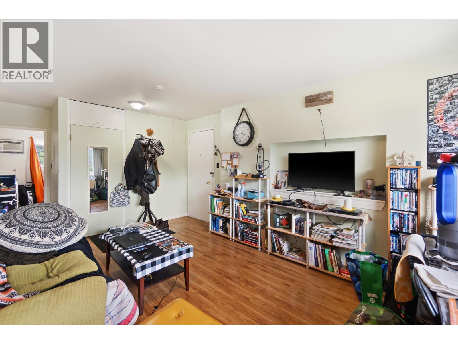  525 11TH Avenue, Castlegar