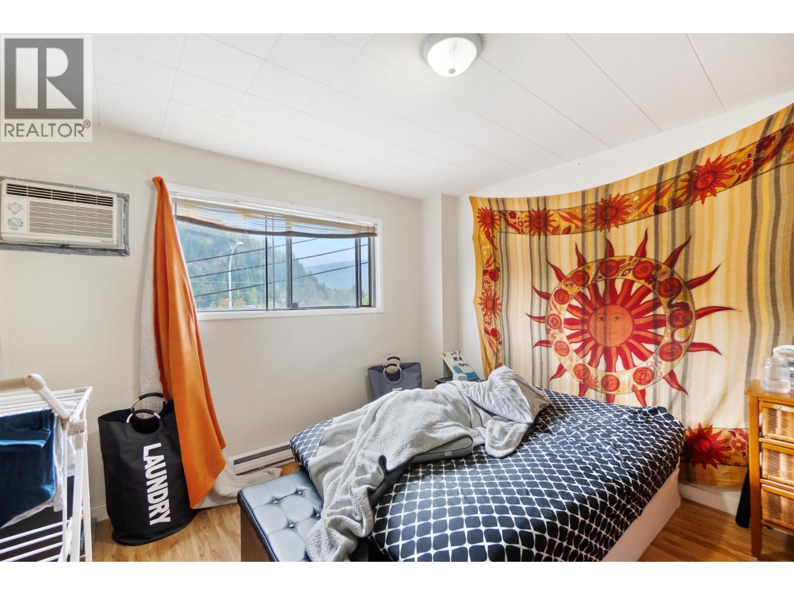  525 11TH Avenue, Castlegar