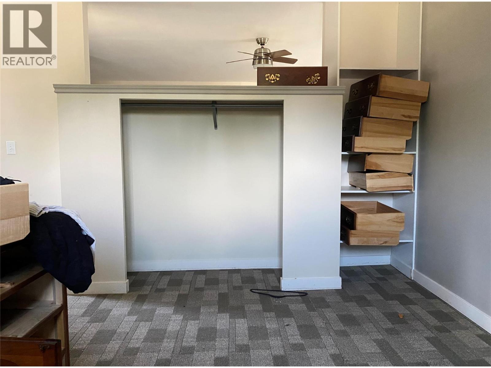 5325 33 Highway, Beaverdell