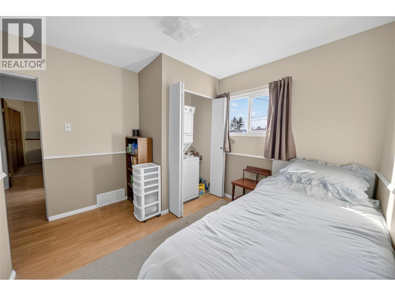 1209 3rd Avenue S, Cranbrook