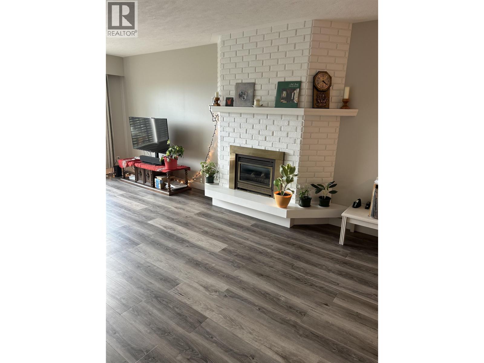 304 1654 10TH AVENUE, Prince George