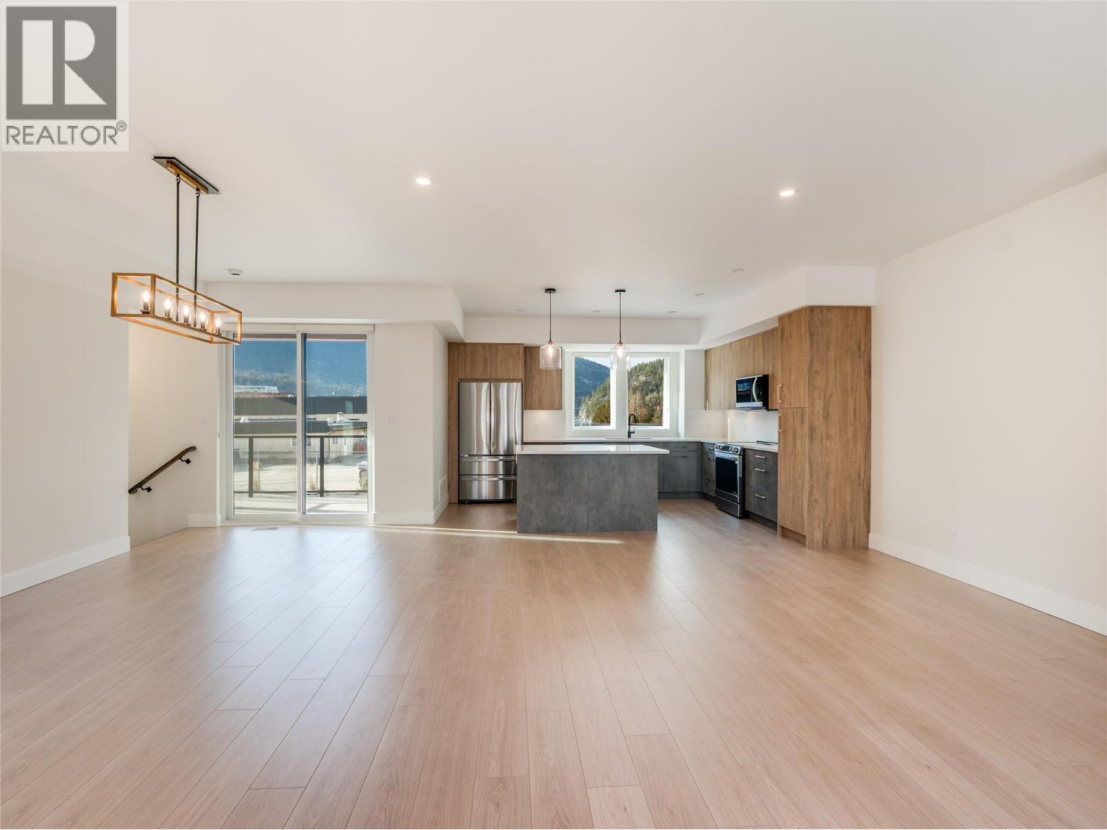 910 Lakeside Drive Unit# 107, Nelson