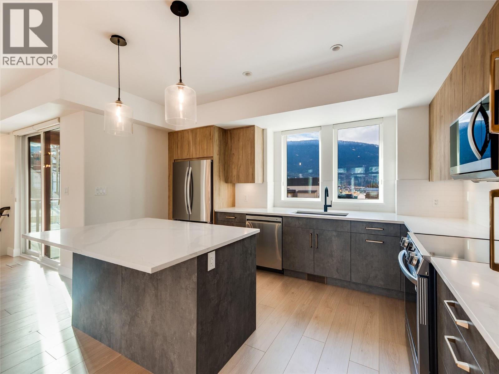 910 Lakeside Drive Unit# 107, Nelson