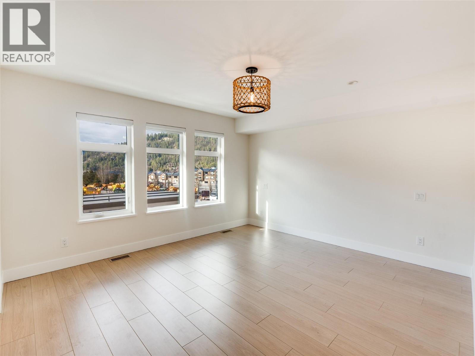 910 Lakeside Drive Unit# 107, Nelson