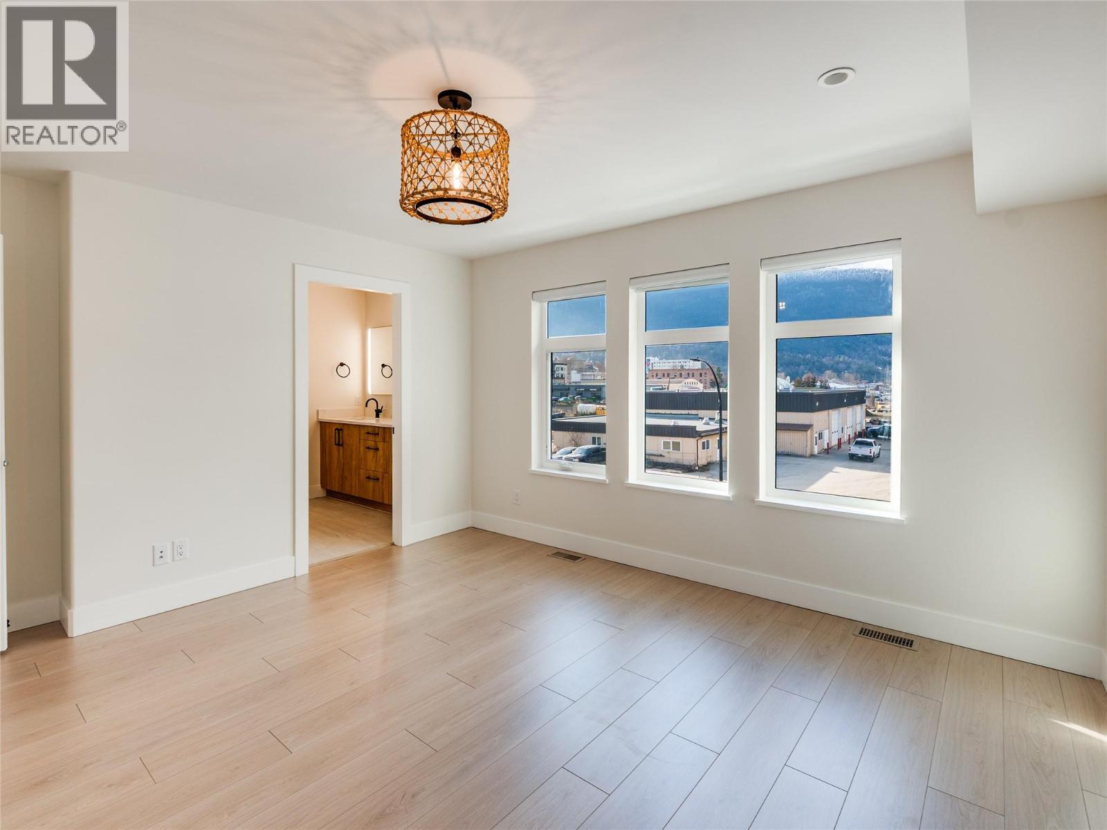 910 Lakeside Drive Unit# 107, Nelson