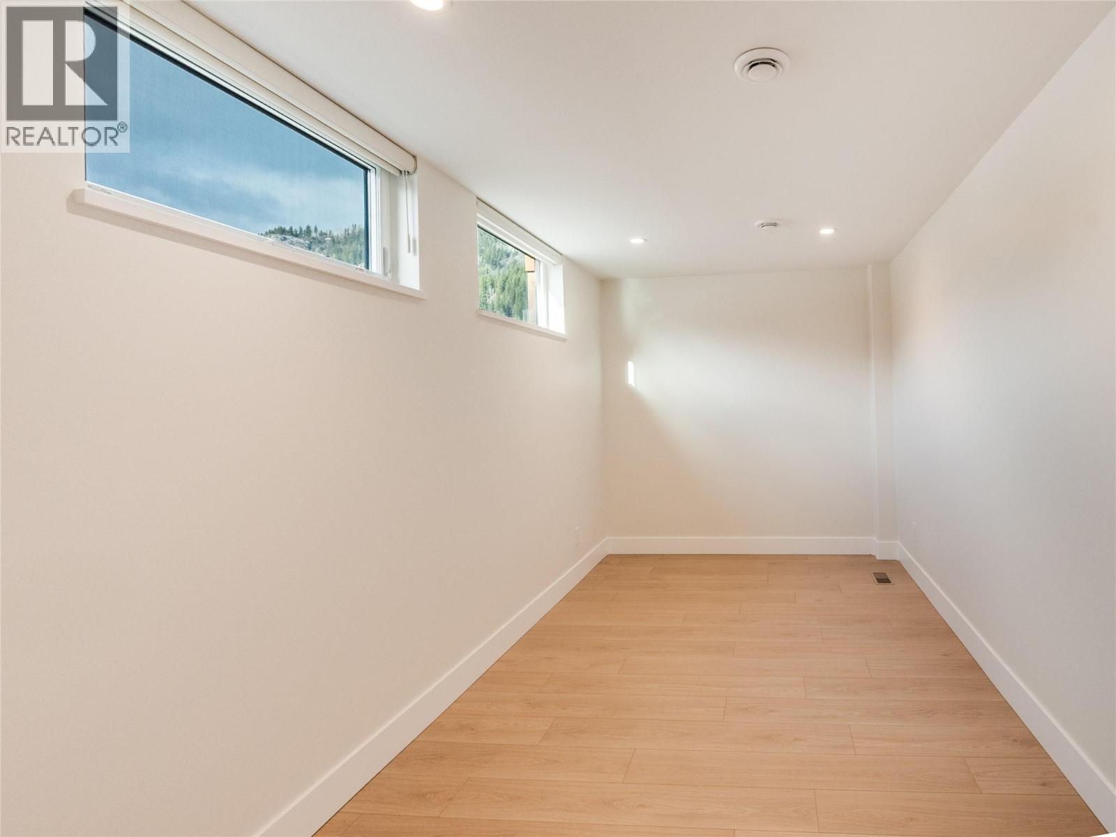 910 Lakeside Drive Unit# 107, Nelson