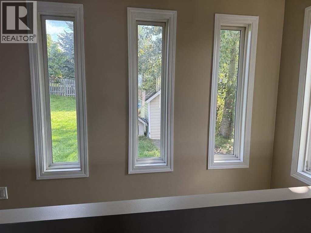 12 RALSTON DRIVE, Mackenzie