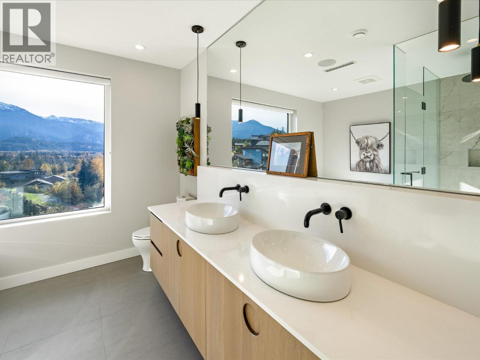 41337 HORIZON DRIVE, Squamish