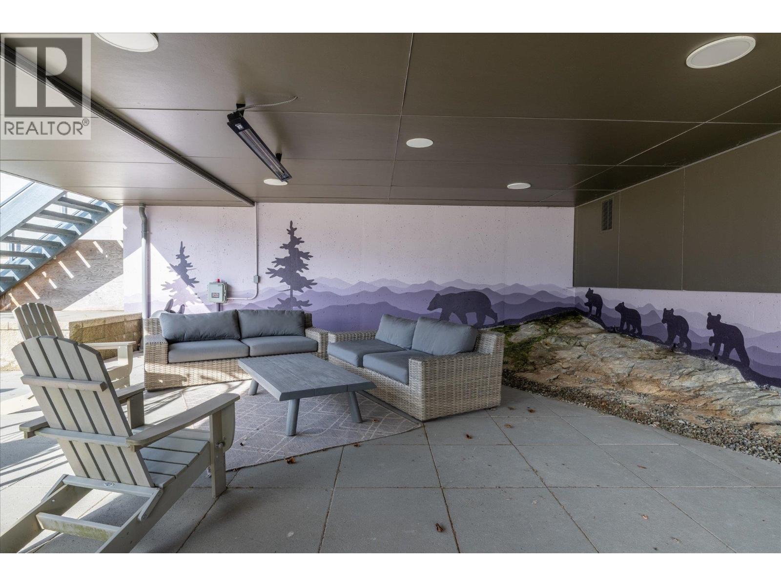 41337 HORIZON DRIVE, Squamish