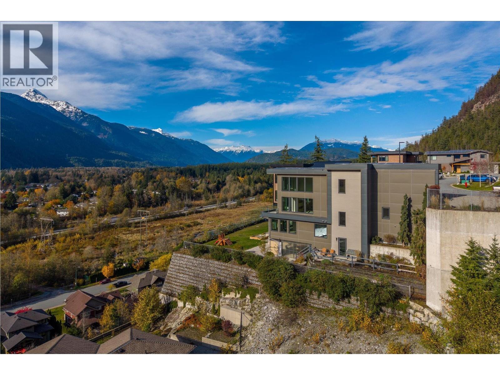 41337 HORIZON DRIVE, Squamish