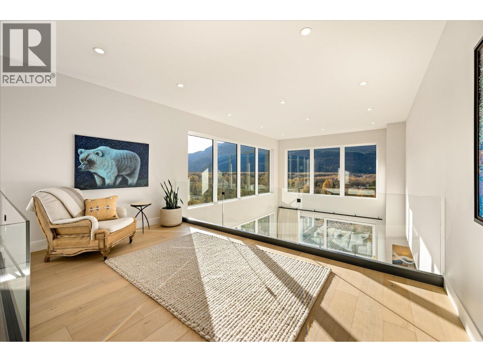 41337 HORIZON DRIVE, Squamish