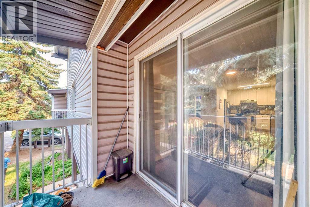 Single Family House for Sale in   Fonda Way SE Forest Heights Calgary 