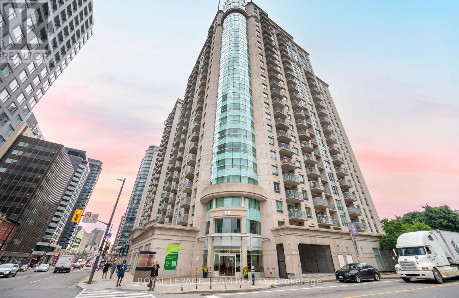 #1704 200 RIDEAU STREET - 1