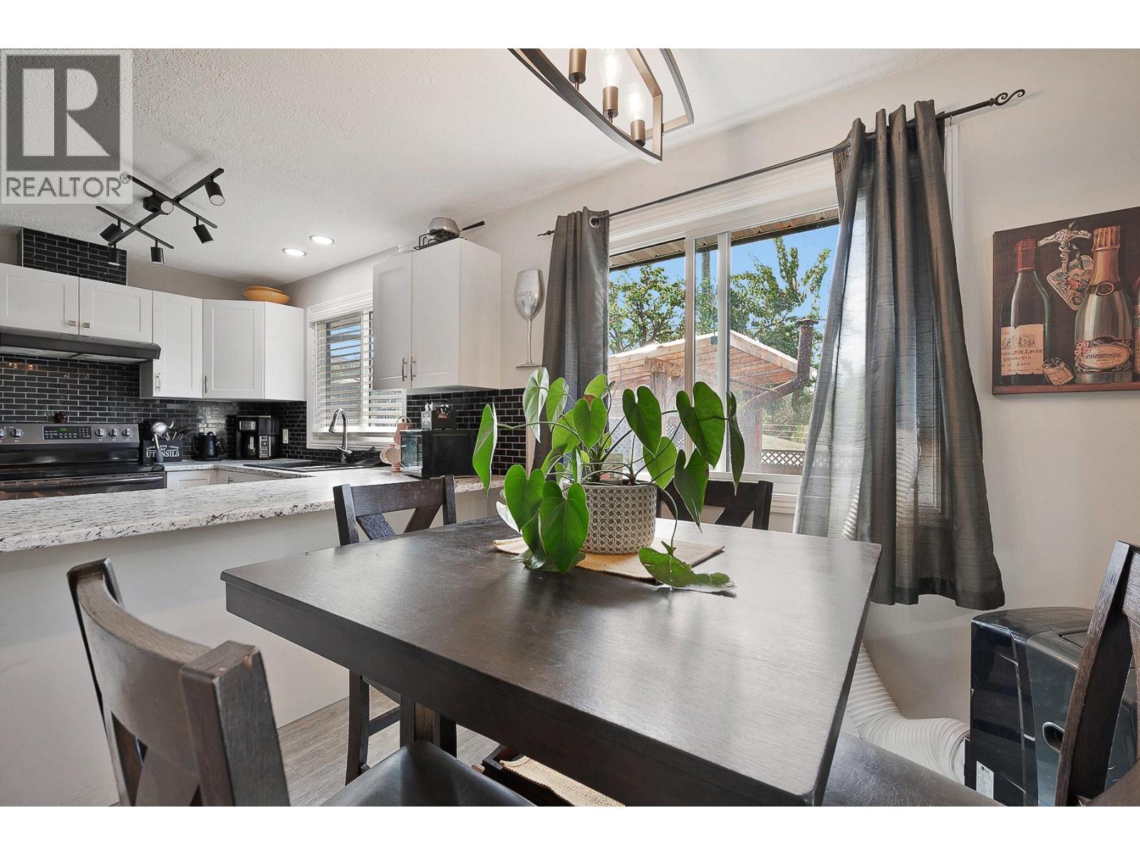  2305 39 Street, Vernon