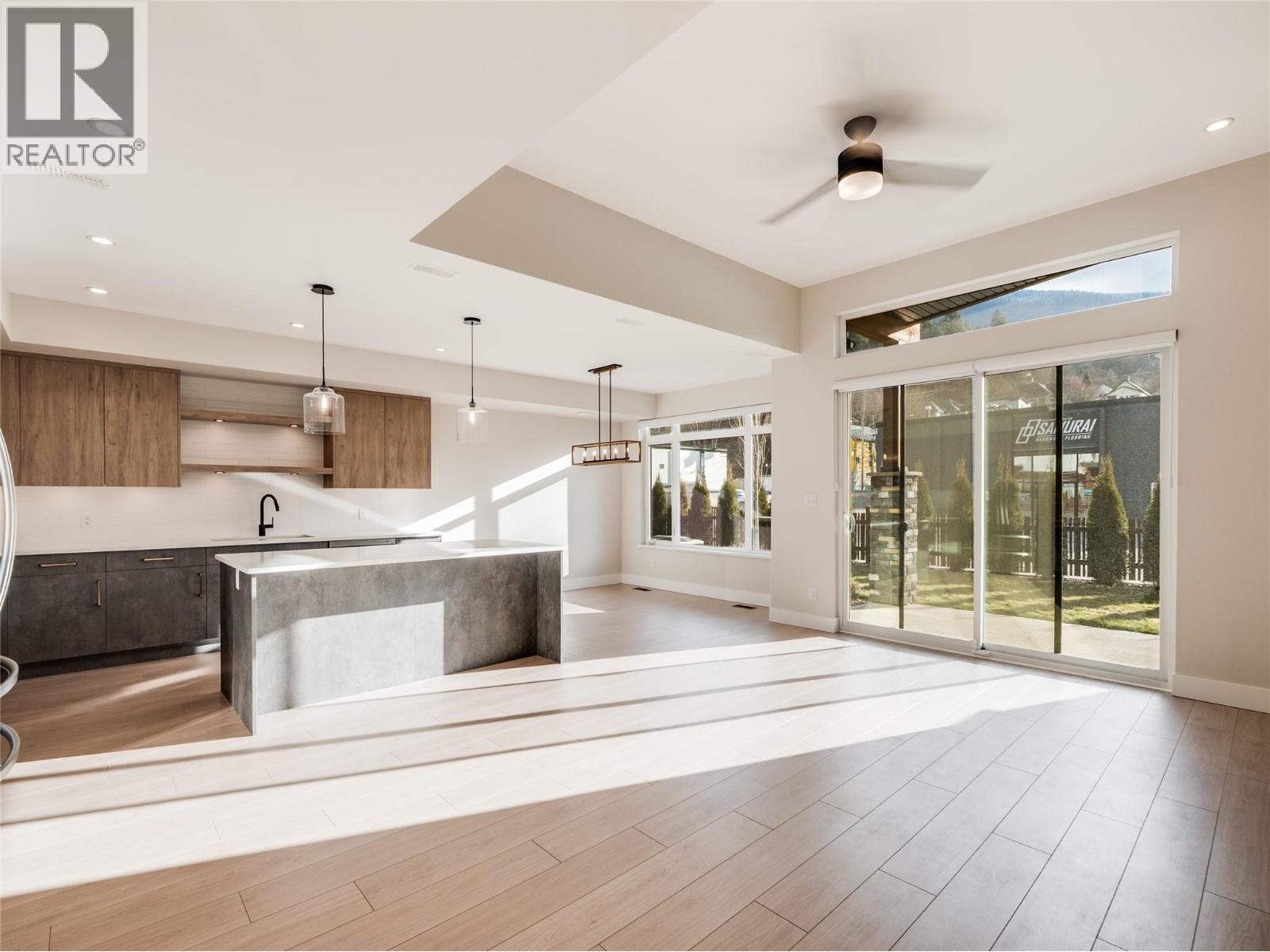 910 Lakeside Drive Unit# 401, Nelson