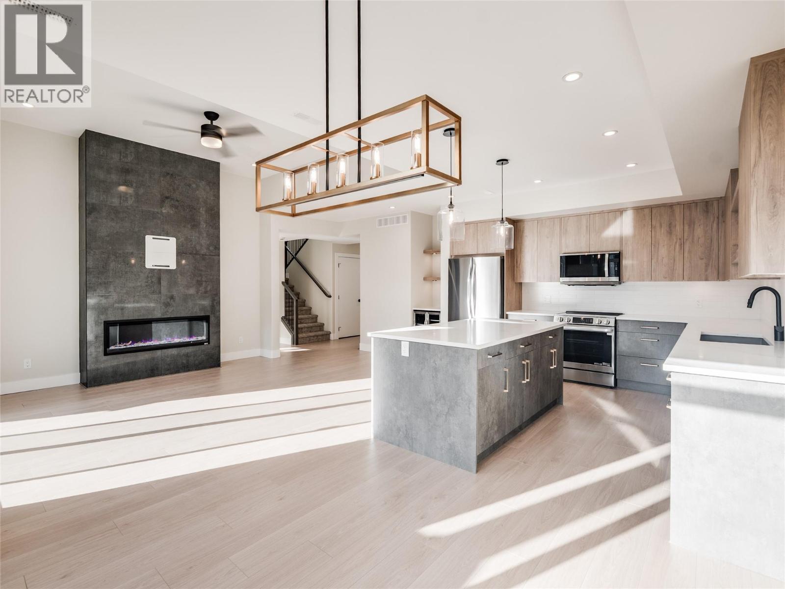 910 Lakeside Drive Unit# 401, Nelson