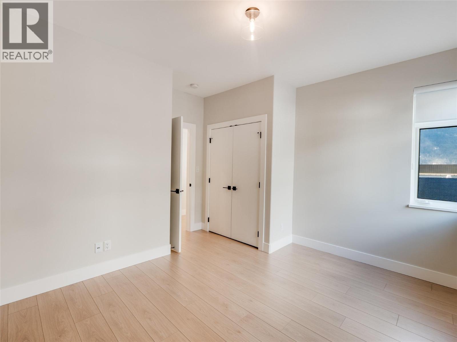 910 Lakeside Drive Unit# 401, Nelson