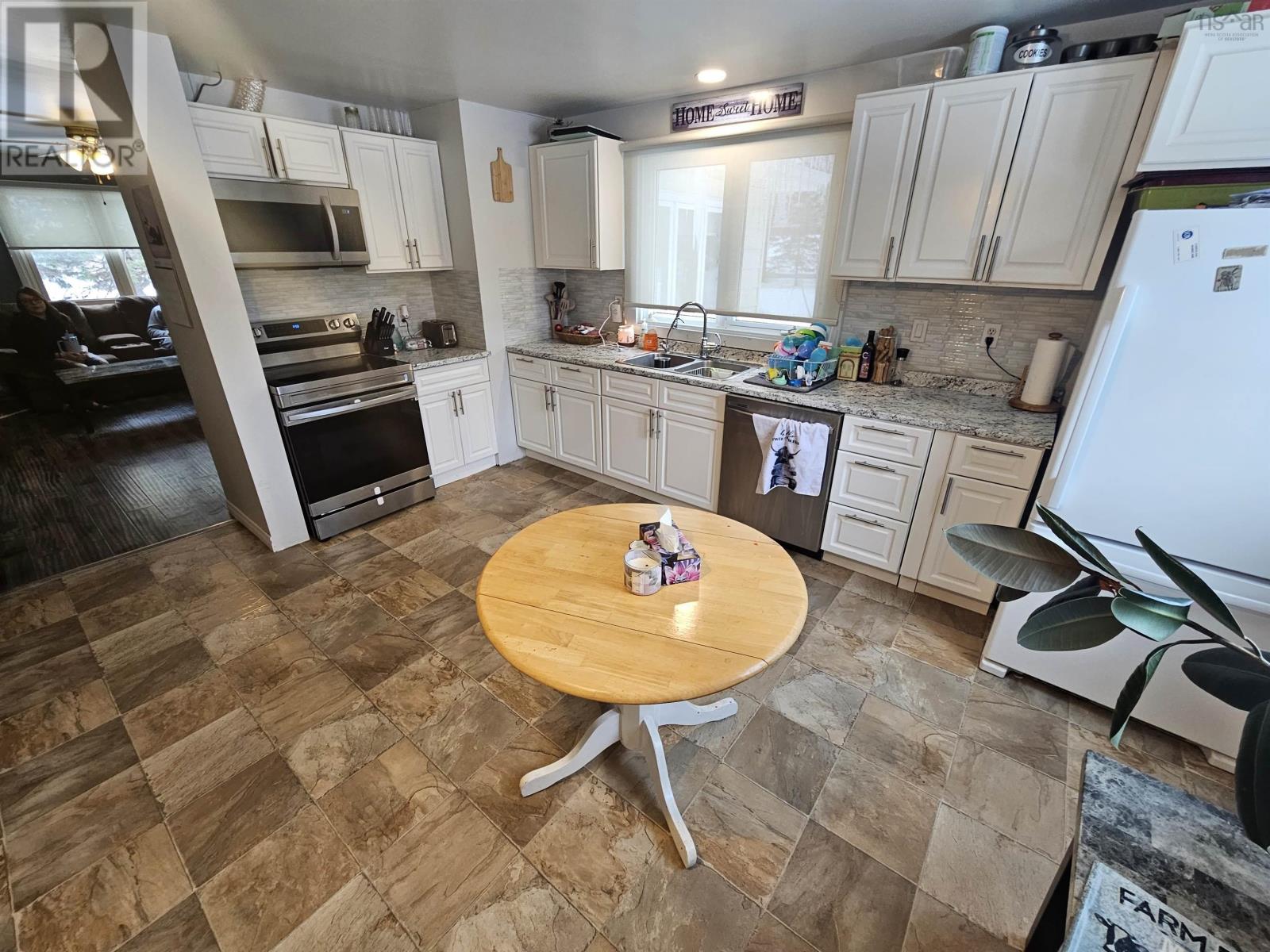 Property 20 of 47 of 9521 Highway 6 Highway