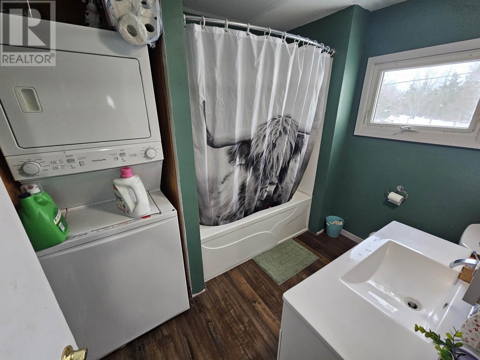 Property 23 of 47 of 9521 Highway 6 Highway