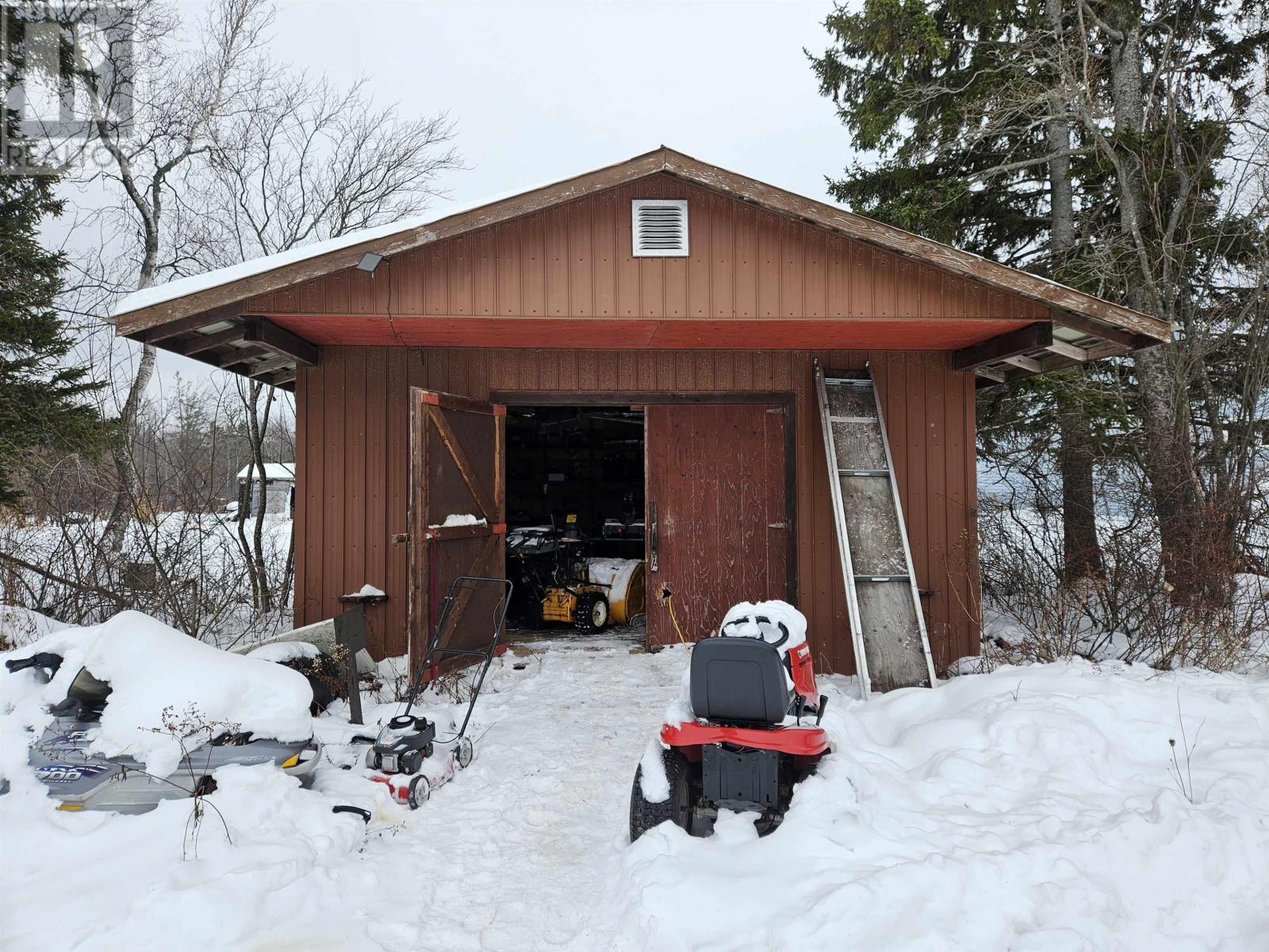 Property 9 of 47 of 9521 Highway 6 Highway