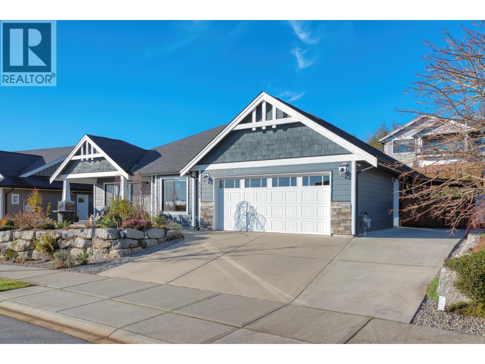5537 PEREGRINE CRESCENT, Sechelt