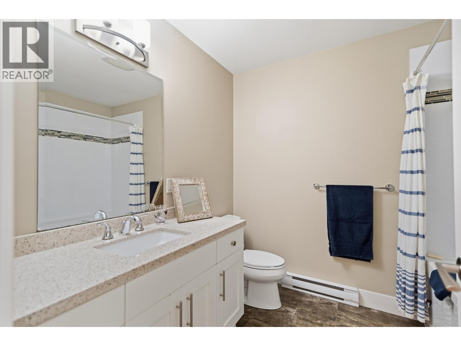 5537 PEREGRINE CRESCENT, Sechelt