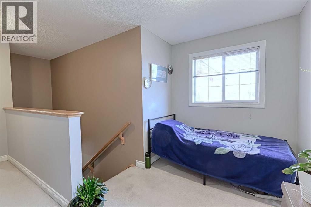 Single Family House for Sale in  Coral Cove NE Coral Springs Calgary 