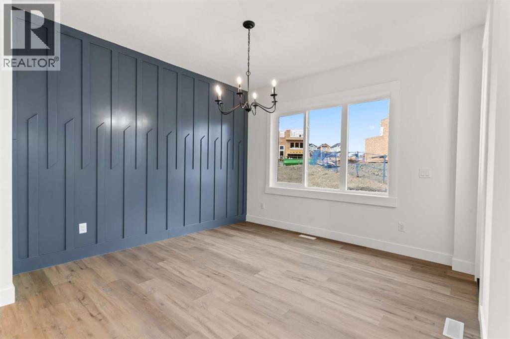 53 Heritage Park, Cochrane