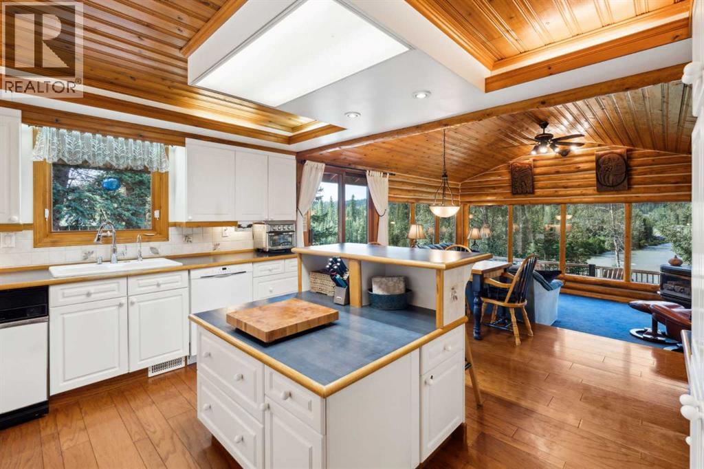 67 Bracken Point, Bragg Creek