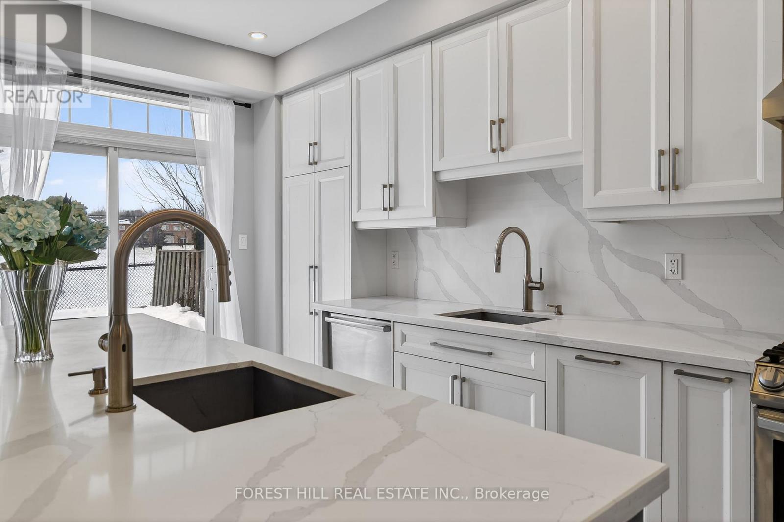 Single Family House for Sale in  FRASERWOOD ROAD Vaughan (Patterson) 