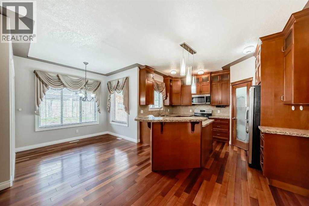 Single Family House for Sale in  Sherwood Circle NW Sherwood Calgary 