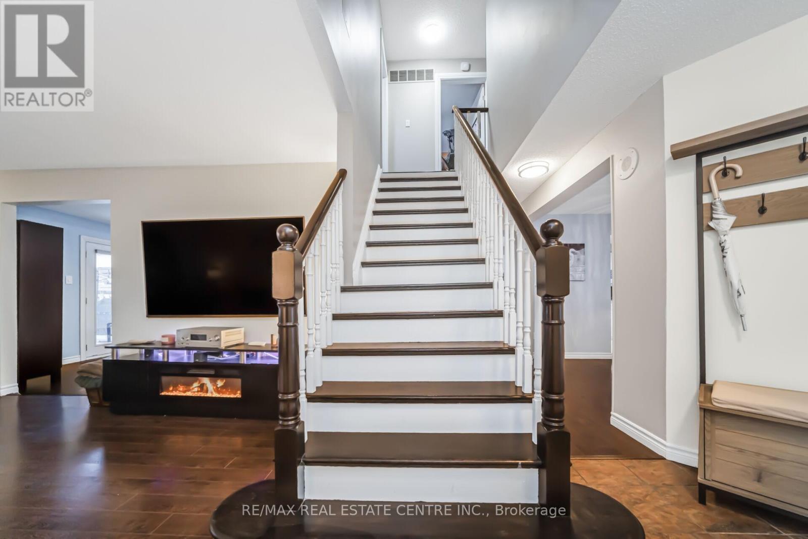 Single Family House for Sale in  LACEWOOD CRESCENT Brampton (Westgate) 