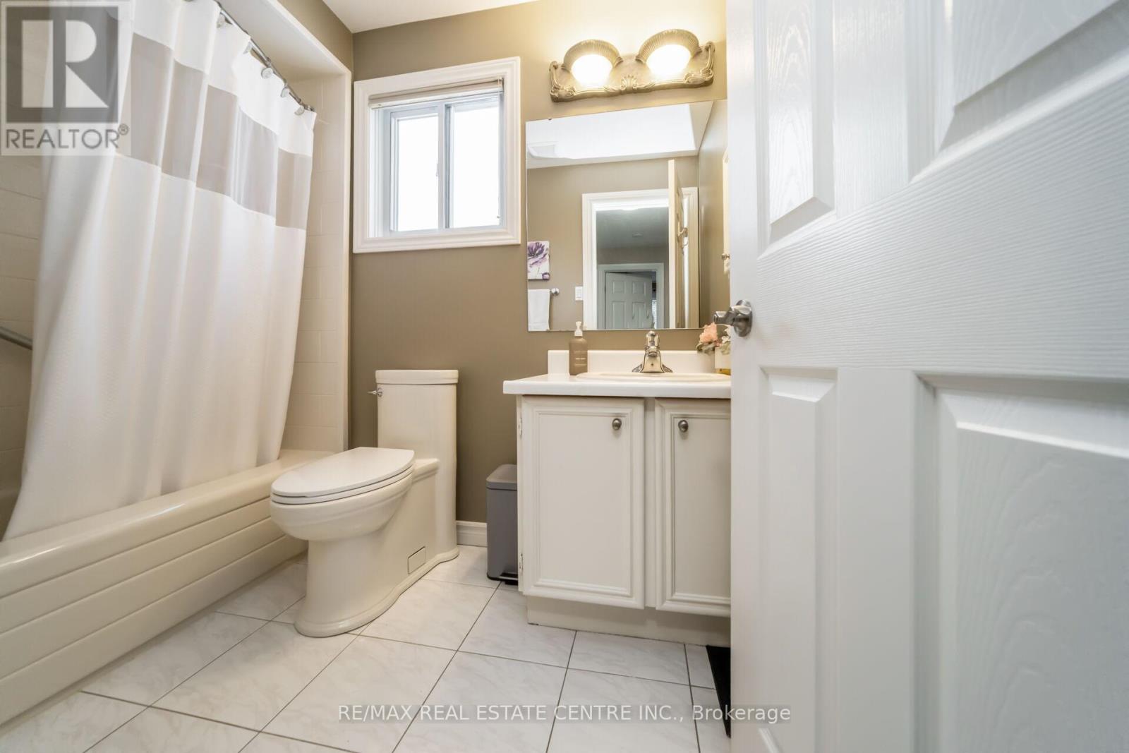 Single Family House for Sale in  LACEWOOD CRESCENT Brampton (Westgate) 