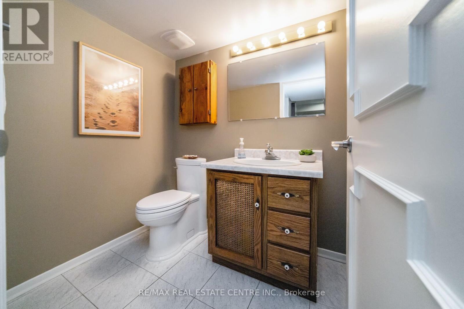 Single Family House for Sale in  LACEWOOD CRESCENT Brampton (Westgate) 